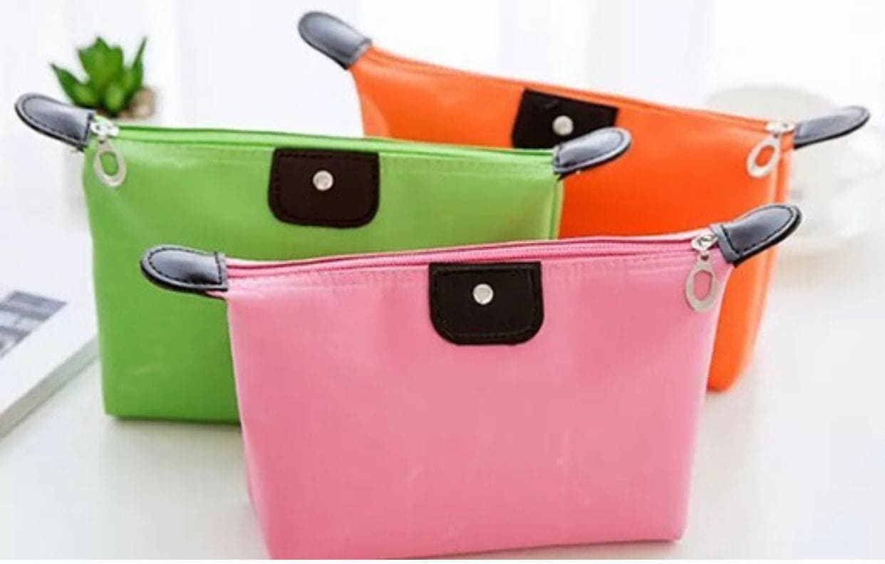 Portable Cosmetic Bag For Women, Colorful Waterproof New Travel Dumpling Storage Bag, Mini Cute Toiletry Bag, Tote Bag Purses, Mini Travel Cosmetic Pouch Portable Cosmetic Bag For Women, Colorful Waterproof New Travel Dumpling Storage Bag, Mini Cute Toiletry Bag, Tote Bag Purses, Mini Travel Cosmetic Pouch